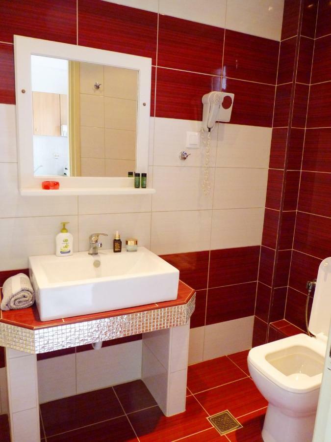 Yannis Apartments アフィトス エクステリア 写真